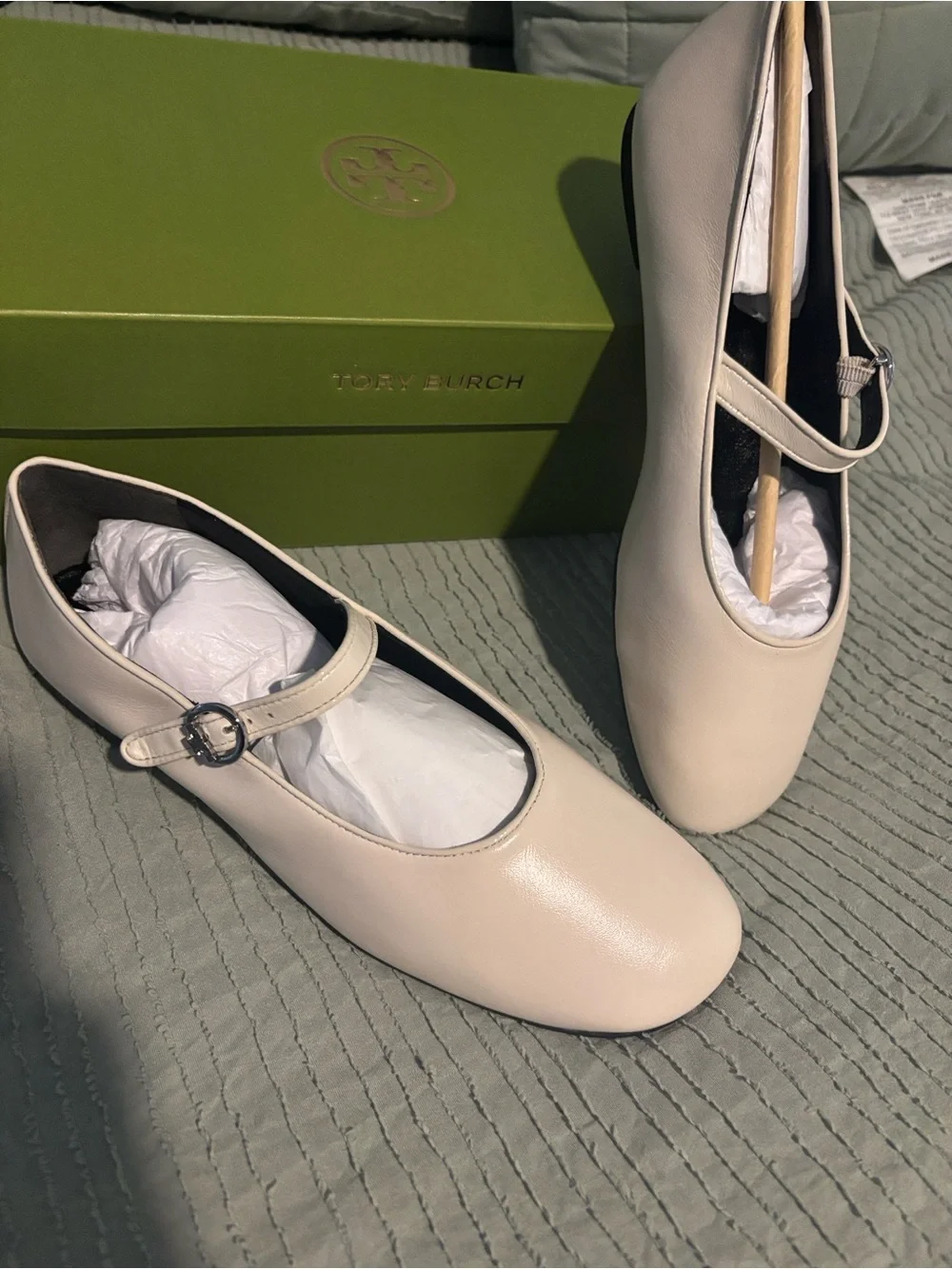 Tory Burch Neutral Cream Mary Jane Leather Flats New